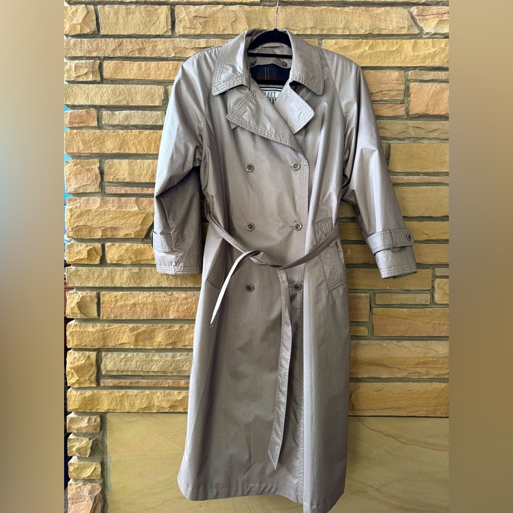 VINTAGE Fleet Street Classic Belted Trench Coat - women’s 12p